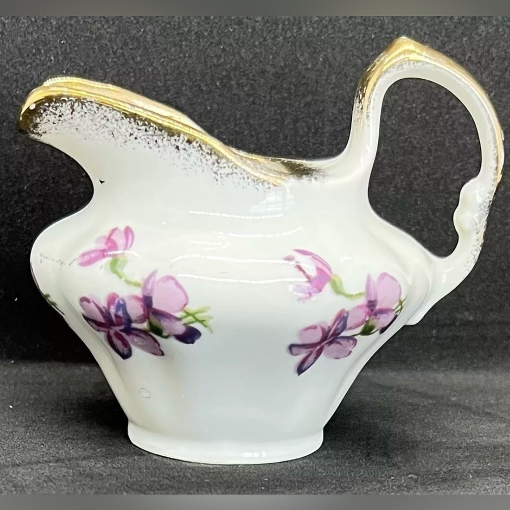 Vintage Kelvin Fine China X-393 Violets Creamer 3”x3 1/2”